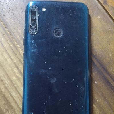 股民老唐：今天打算修理一下手机，充电口损