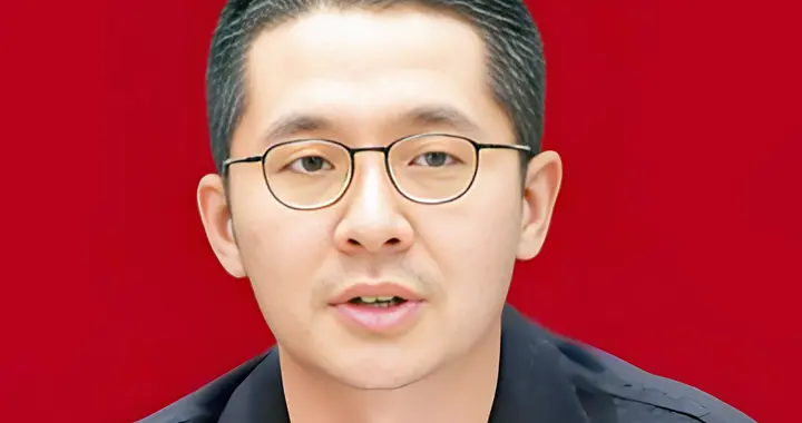 从破产到548亿！安徽85后清华姚班天才，获李书福豪赌车企AI转型