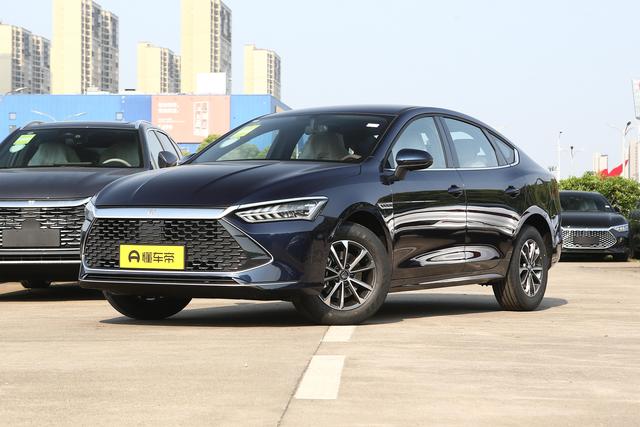 预算有限就选它！7.98万起售，1.5L混动+CVT，秦PLUS DM-i