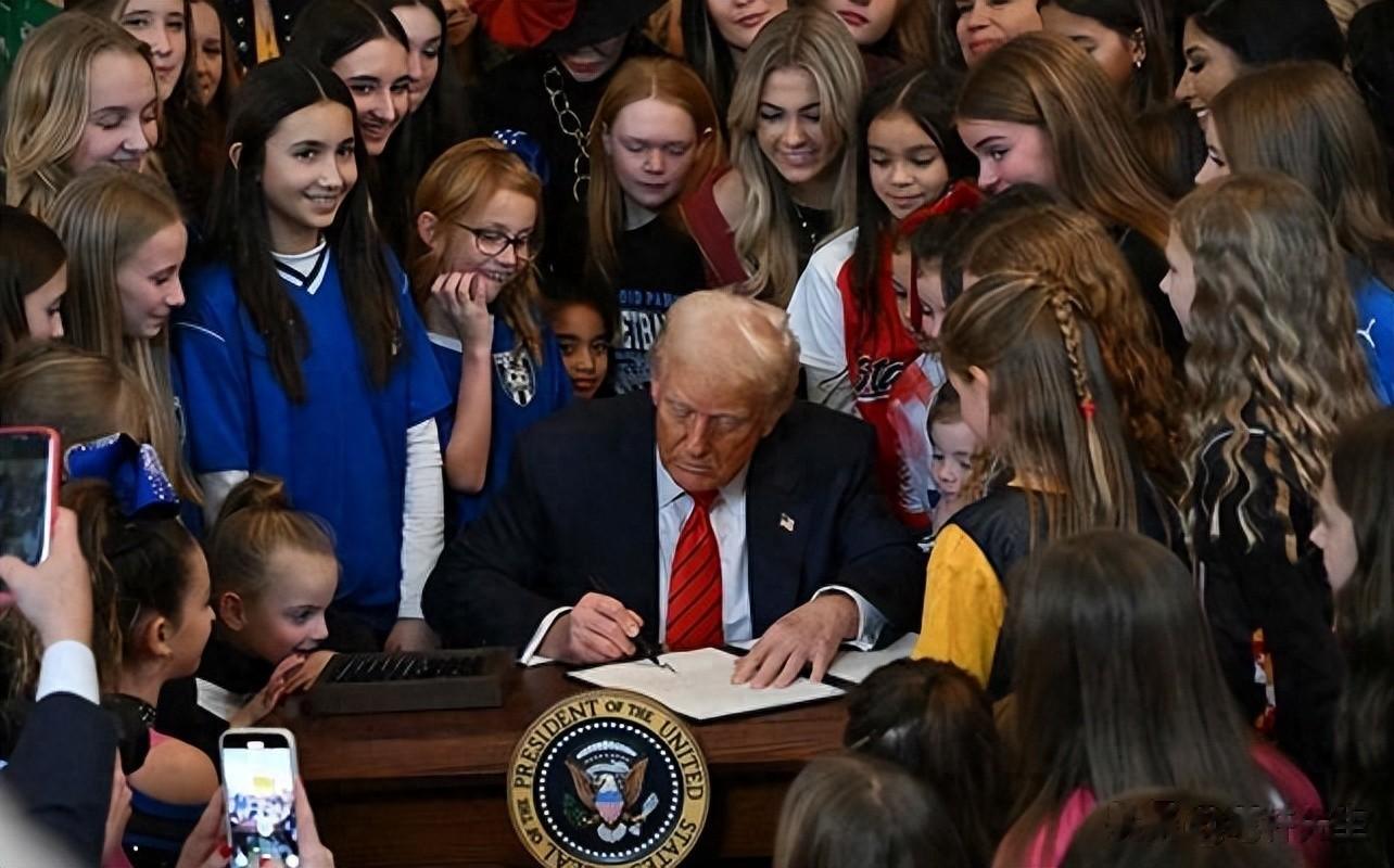 陈兵委内瑞拉近海动真格，禁毒只是幌子，美国重掀门罗主义风波