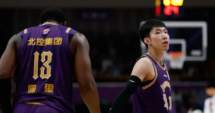中国男篮两消息！廖三宁空砍19分被喷，男篮热身赛敲定顶级对手