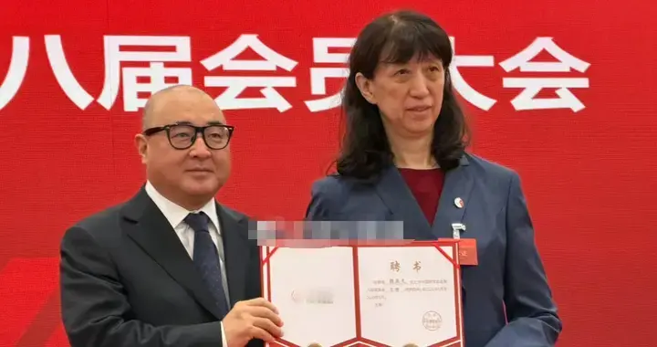 赖亚文当选排协主席后的三关 惠若琪 刘晓彤助力 朱婷 李盈莹关键