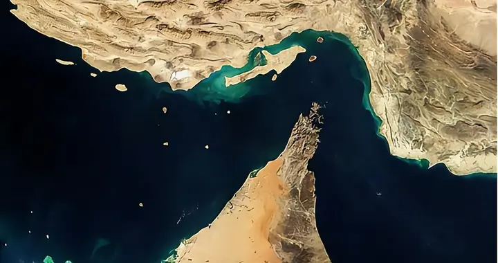 霍尔木兹海峡到底是谁的？