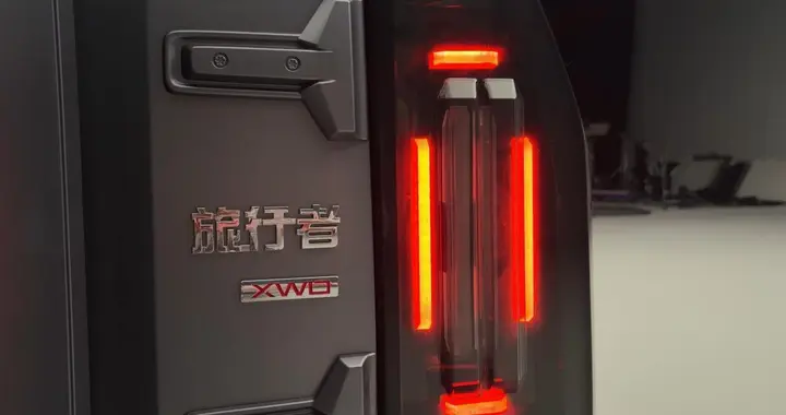 捷途旅行者PLUS预售，支持一键越野模式，可选2.0T或1.5T三电机版