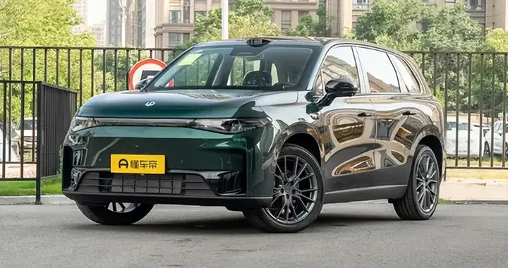 空间大，配置齐全，解析2026款零跑C10