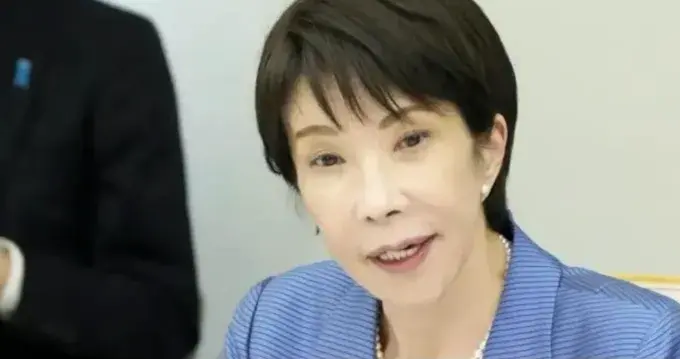 果不其然，强登钓鱼岛行不通，高市想出一妙计，用无人机碰瓷中方