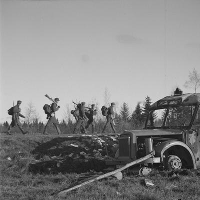 老派历史：1944年9月至1945年4月