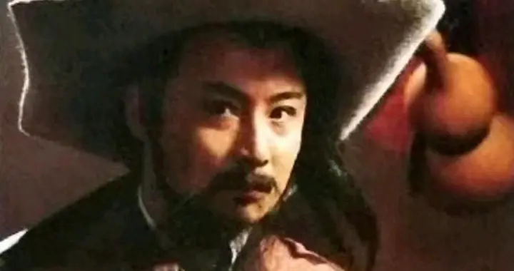 高俅做梦也没想到：他逼疯的不是林冲，而是一头觉醒的猛虎！