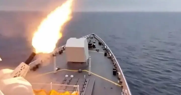 要开打？日本导弹部署刚结束，中国055大驱一路北上，直捣日本海