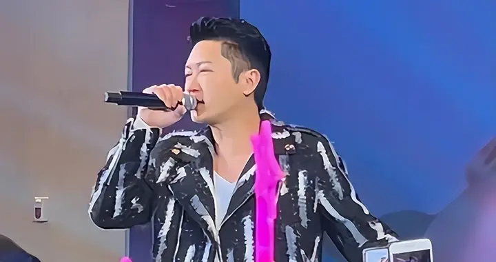 狐狸尾巴藏不住了!2个劣迹艺人下乡商演被举报,官媒发文,后路要断