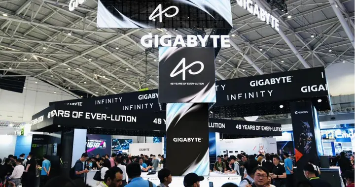 硬核无上限：技嘉INFINITY，问鼎PC硬件新巅峰！