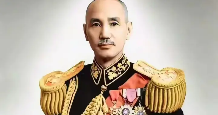 1938年韩复榘被特务处决，蒋介石怒斥戴笠：怎么能直接打他头部？