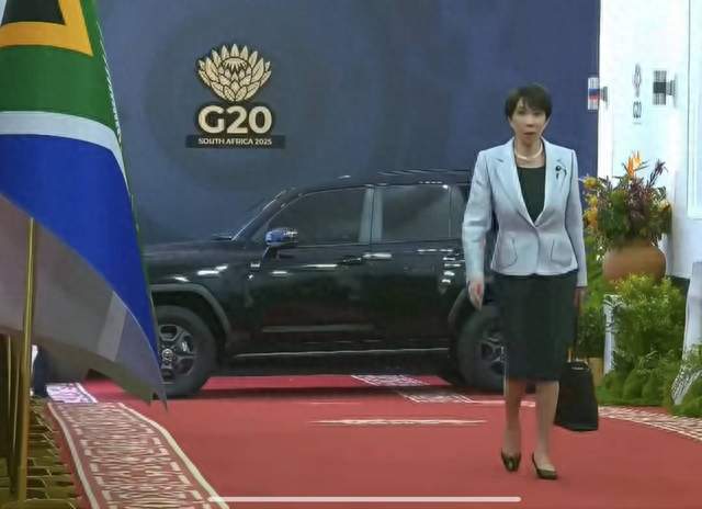 日本人真重口味：高市早苗在国外丢脸，国内支持率却飙升