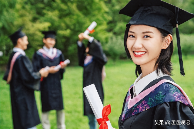 心寒！打工仔资助女友9年读到博士，被嫌弃分手，最后一招太解气