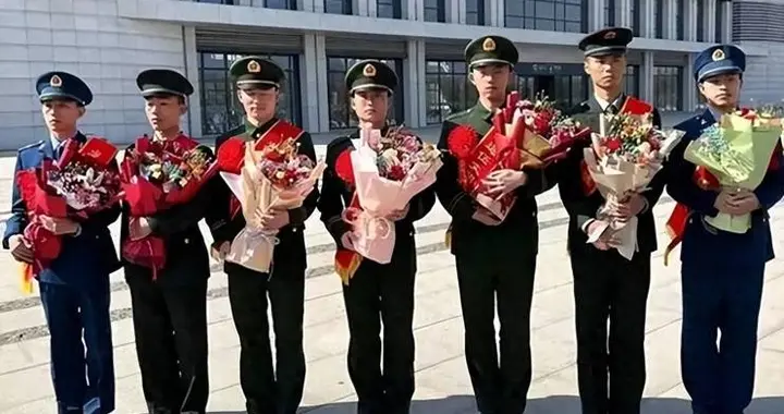 “退役”和“退伍”是一样的吗？最好不要乱讲，免得被内行人笑话