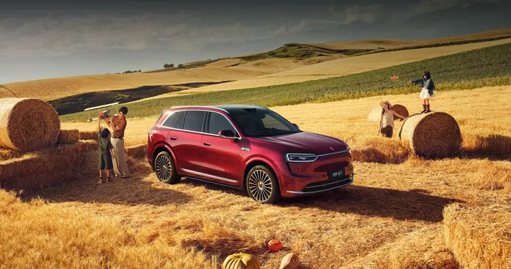 10月高端增程SUV销量，问界三兄弟领跑，理想三兄弟被无情甩开