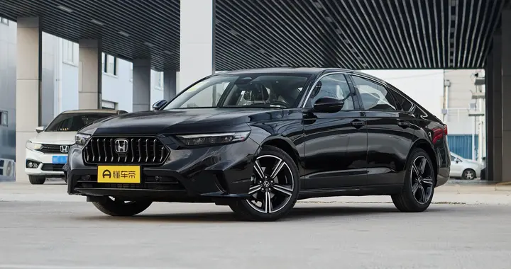 本田英仕派VS大众帕萨特，谁更适合家用？看完这三点心中有数