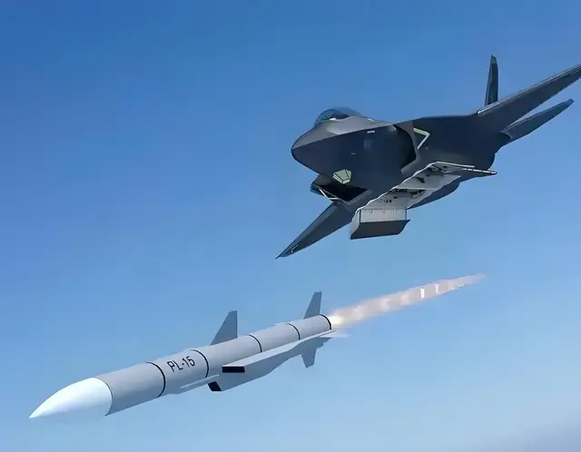 中国也引进了印度被击落的战机，法国四代半的阵风却一夜跌落神坛