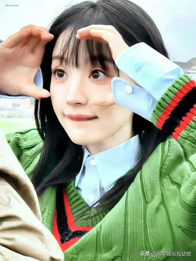 “田曦薇牌手动望远镜”：萌翻全网的甜蜜风暴！