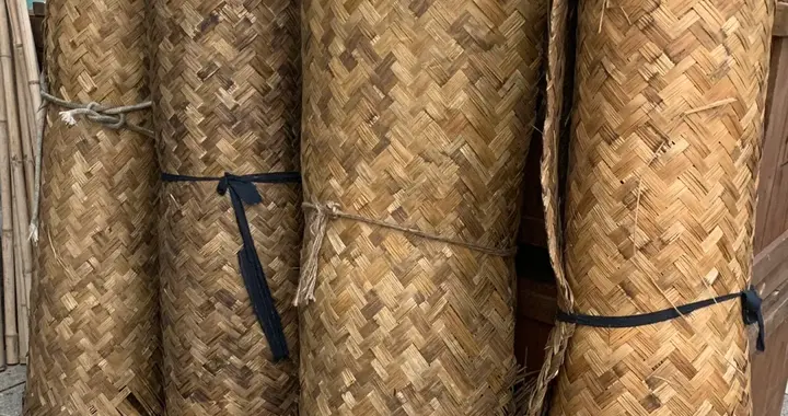 应该把中国的凉席出口到欧洲，曾经的中国人也是靠凉席熬过来的
