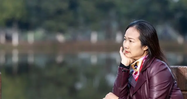 三十岁以后的人生，怎么走都不轻松。但人就是这样，也熬过来了。