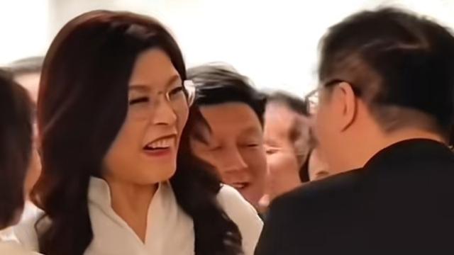 奋发有为雪碧EJ：郑丽文未来的底气更足！