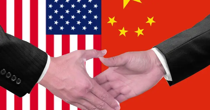 中美关系改善预期提振市场情绪，铁矿石期货价格震荡走高