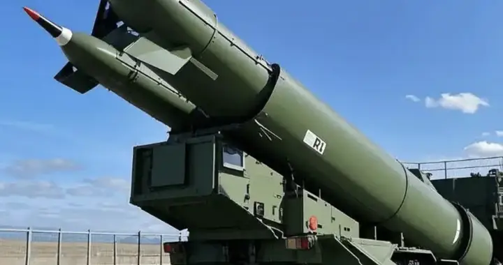 日本宣布放开杀伤性武器出口，刚通过就挨骂，和平宪法还剩下啥？