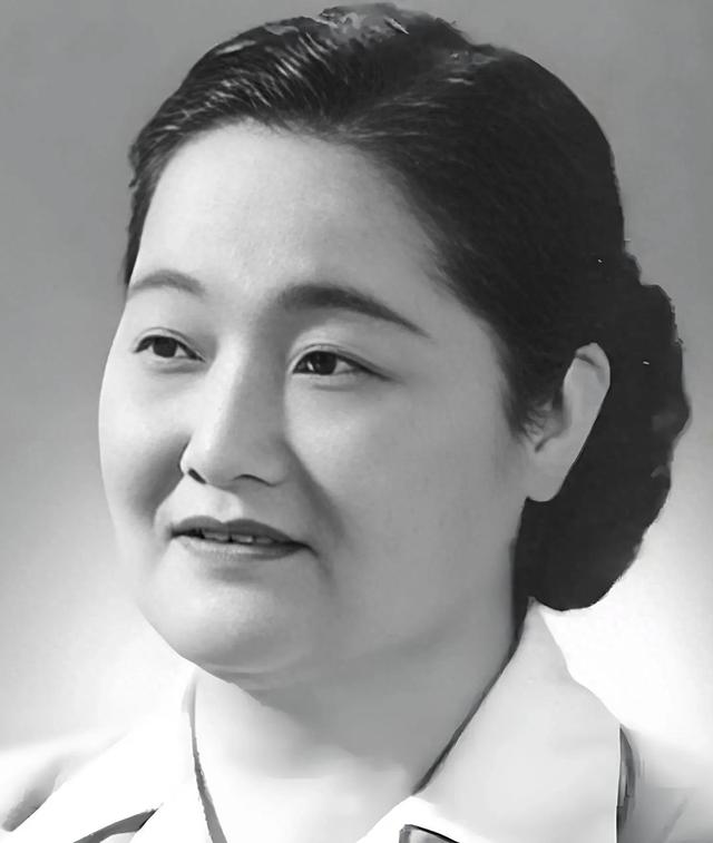 85岁女司法部长遗嘱震撼全国：我的遗产全捐，只求一件事！