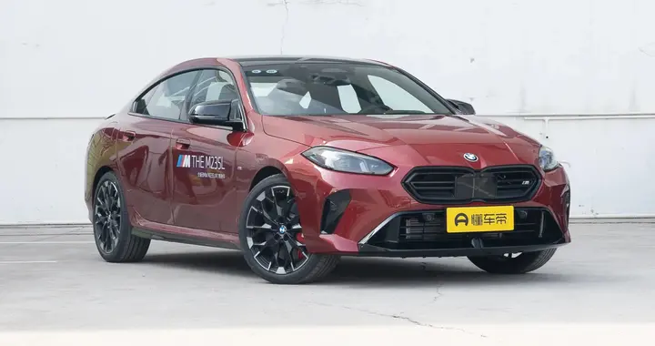 宝马2系配置差异解析：差价2万，音响升级+翻毛皮座椅，值吗？