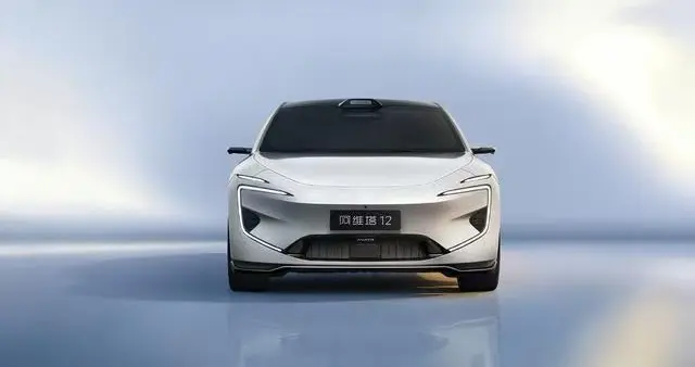 2026款新阿维塔12，全能家轿，科技赋予生活更多可能