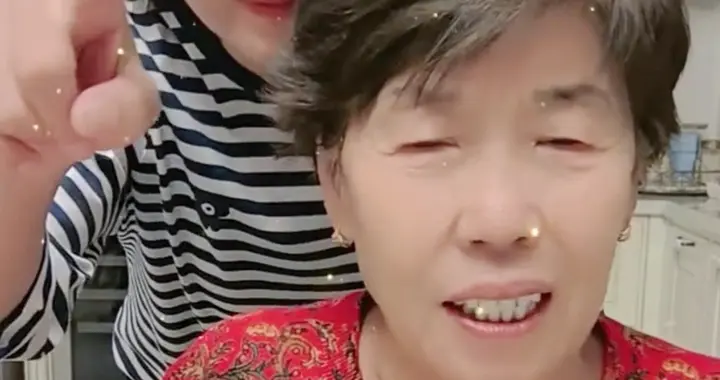 闫学晶妈妈手撕网友，称“多吃燕窝气死你们”，纯属给女儿帮倒忙