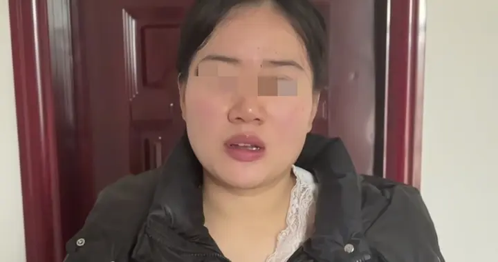 湖南灿灿“杀猪饭”黄了，哭诉村里条件差，有人冒充她，小号成谜