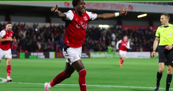 超级冷门！联赛杯：阿森纳4-6英乙队无缘8强 道曼直红 吉马良斯失点