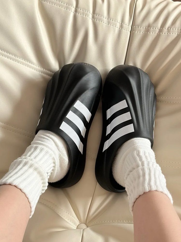 方便穿脱的经典穆勒鞋