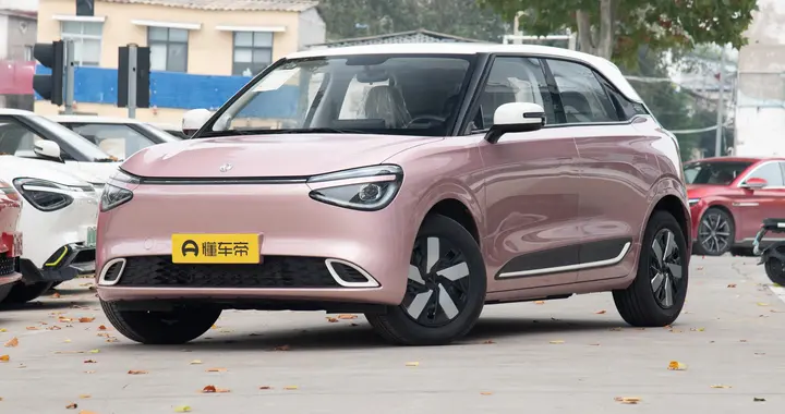 5.88万起，280项进化！东风奕派纳米01，都市女生精致生活搭档