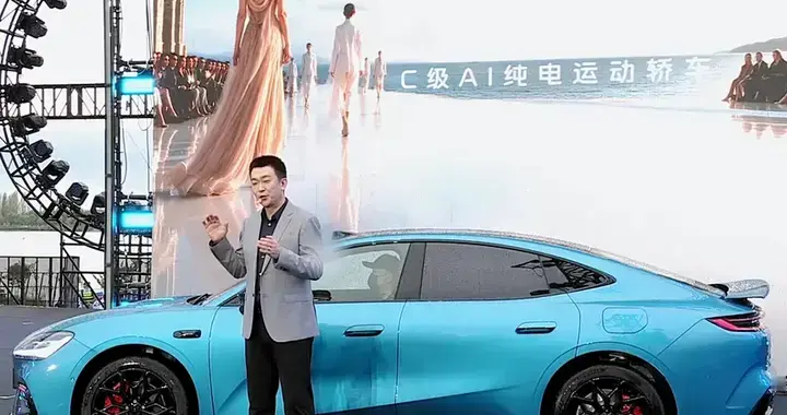 吉利银河造了台轿跑，名字撞衫奥迪，3.8秒破百，年轻人会喜欢？