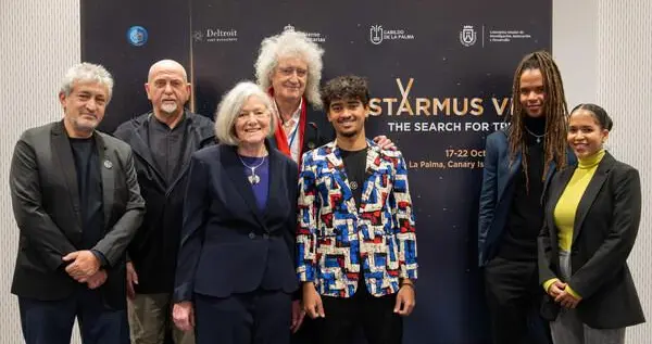 BRIAN MAY和STARMUS推出JANE GOODALL地球奖章...