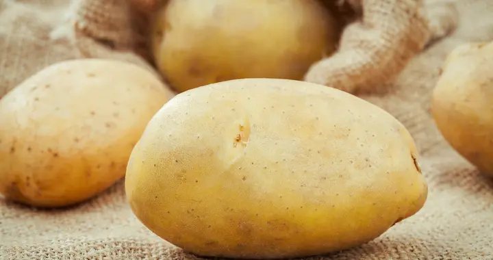 脑出血的“罪魁祸首”是土豆？医生：不想血管破裂，尽量少吃4物