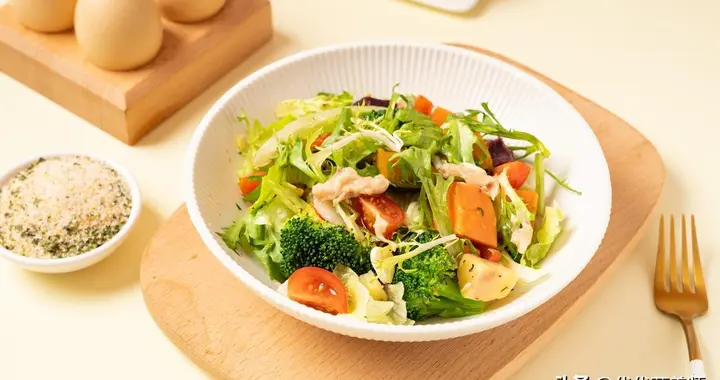 【懒人抄作业】已瘦27斤！晒我的一周减脂食谱，照着吃就能瘦