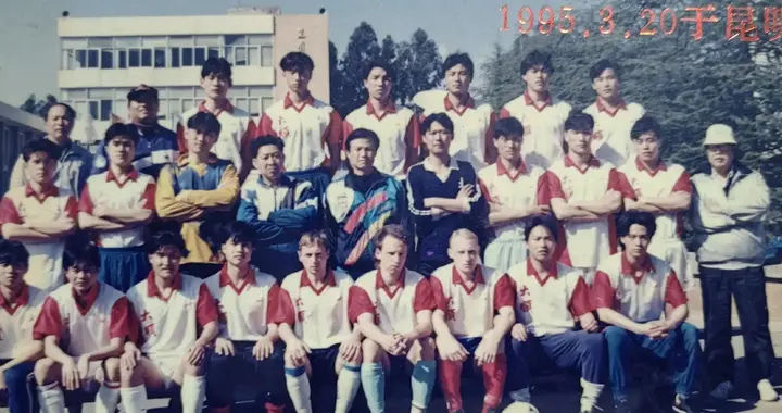 上海国际队前世今生:抹不去浦东足球的影子，黯然离场成最终结局