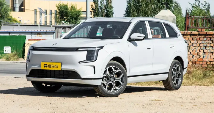 磐石车身的移动小房车，捷途山海L7 PLUS让家庭买车的意义具象化