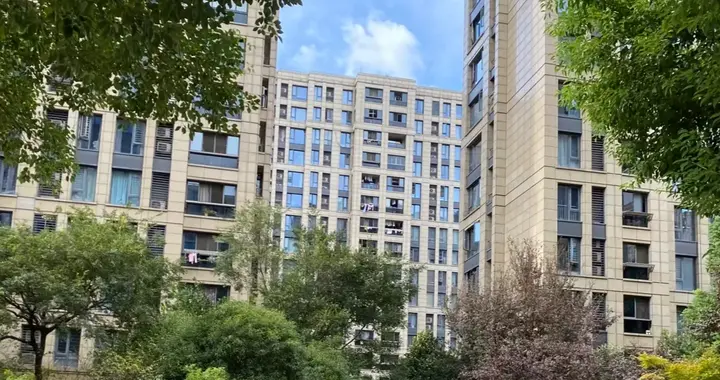 房子是上个月挂牌的，心是这个月凉透的！150万买的，现就这价？