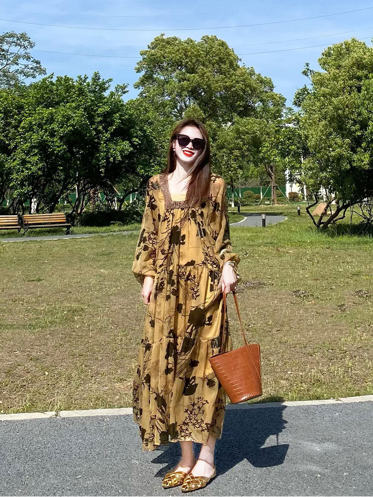 2025年夏季新款穿搭今年流行漂亮绝美淑女高级感气质独特连衣裙女