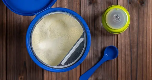 国产OR进口奶粉？奶瓶里的战争：一次喂养选择背后的地理学