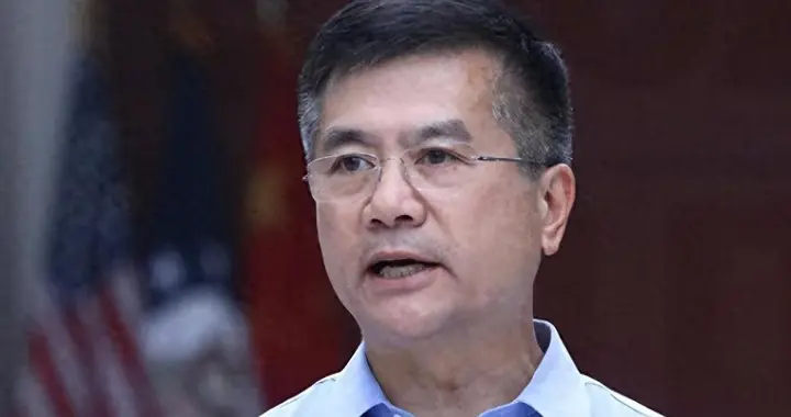 骆家辉警告中国，最好不要自主生产尖端芯片，这不是美国想看到的