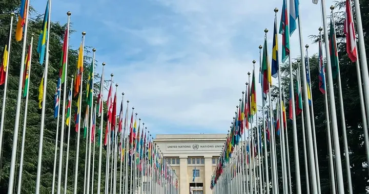 联合国要搬家？赖岳谦语出惊人：就该把总部迁到中国去