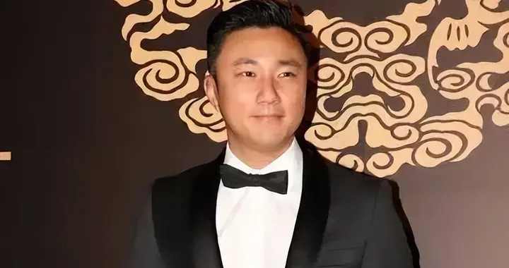 前TVB男星崔建邦罕谈家暴,自认有错众叛亲离,低谷遇巨星雪中送炭