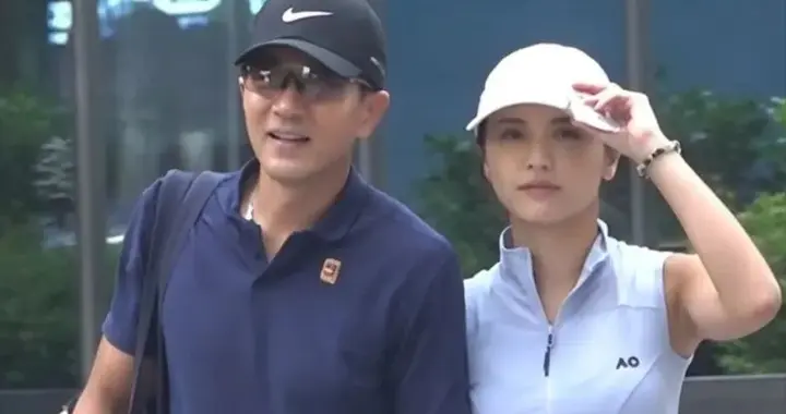 承认了！52岁刘恺威恋上32岁女模特，前妻杨幂却早已走上另一条路
