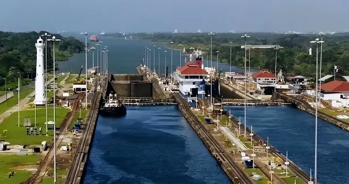 巴拿马这回傻眼了：抢了港口才发现，全世界没人敢接盘